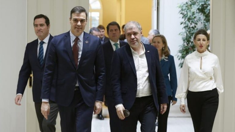 Firma de la prórroga de los ERTE con el Gobierno