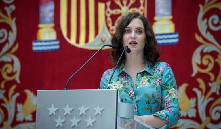Cartilla COVID, propuesta Ayuso