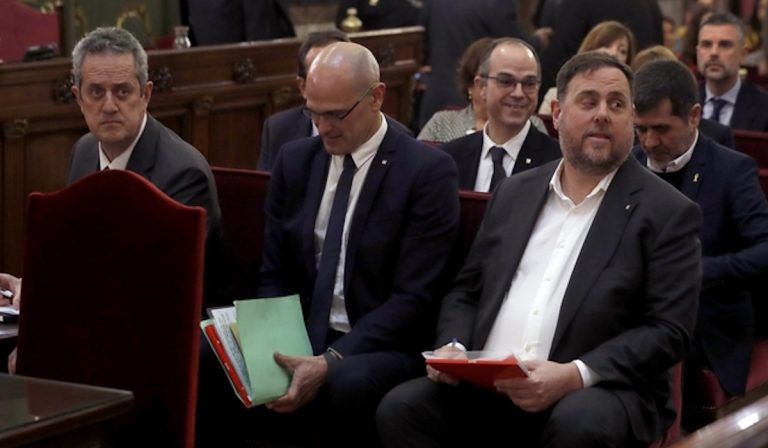 Las prisiones solicitan tercer grado para presos del procés