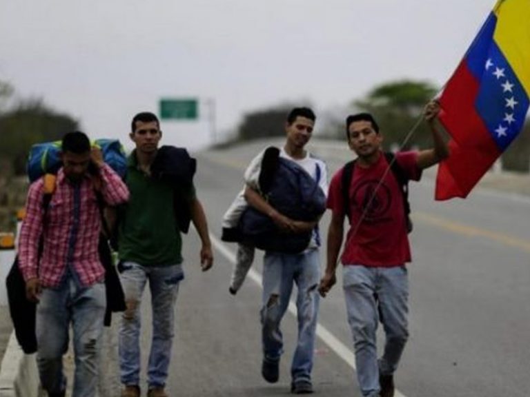 Al menos 70.000 personas regresan a Venezuela por la crisis del COVID-19.