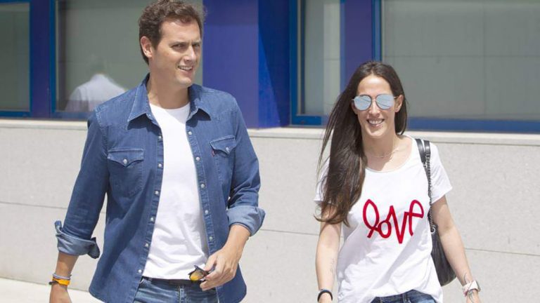 Malú y Albert Rivera vuelven a su vida normal tras ser papás de Lucía