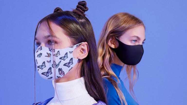 Inditex saca a la venta su primera mascarilla