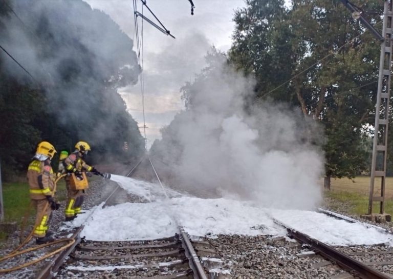 Actos vandálicos, presuntamente vinculados a la Diada, afectan varias líneas catalanas de Renfe.