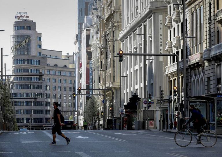 En marcha un nuevo borrador del estado de alarma que permite el confinamiento domiciliario.