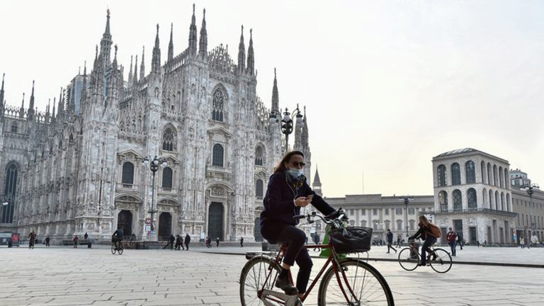 Italia planea introducir toque de queda a nivel nacional como ya hace Lombardía en su región