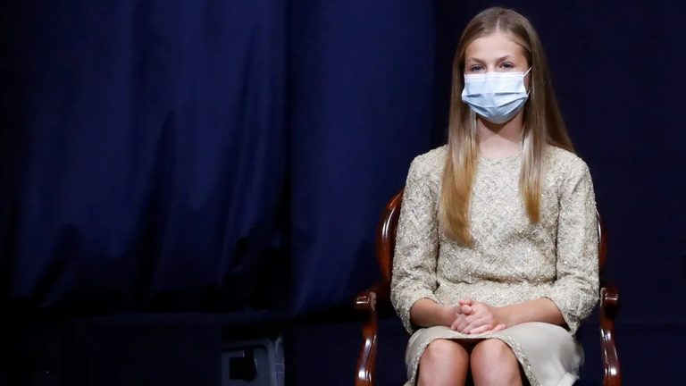 La Princesa Leonor preside junto a los Reyes y su hermana los Premios Princesa de Asturias 2020