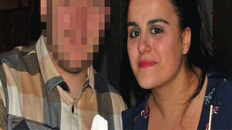 Madre crimen hijo 53 puñaladas