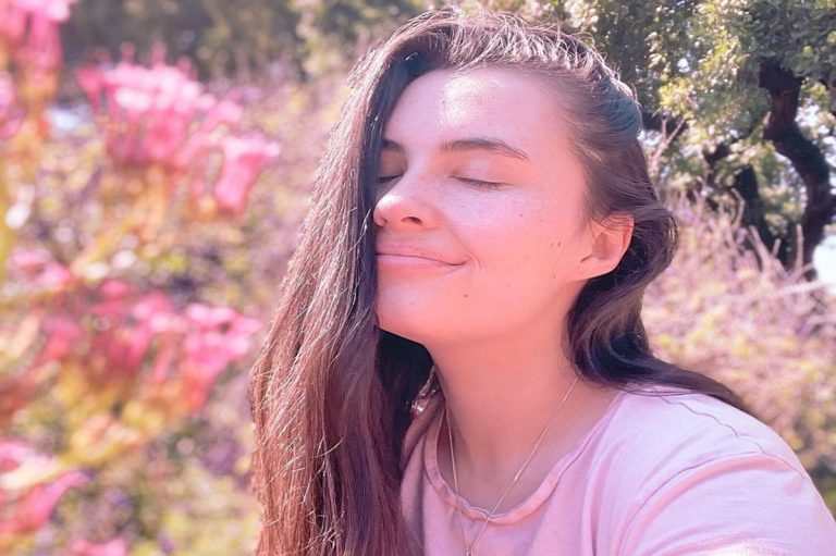 Tessa Hansen, alergia al agua