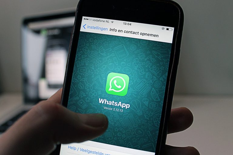 WhatsApp ocultar conversaciones