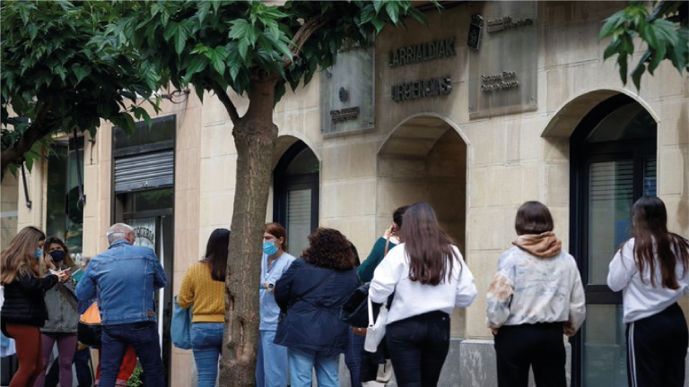 Macrobrote coronavirus nueve estudiantes internados