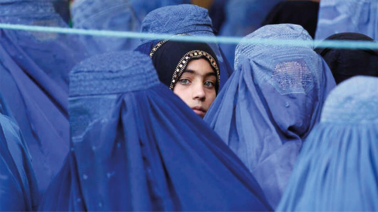 Mujeres afganas apoyadas por actrices españolas