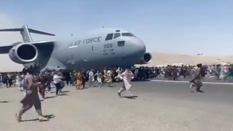 Aeropuerto Kabul 5 muertos