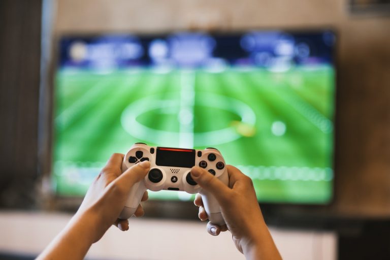 Los menores solo podrá jugar tres horas a la semana