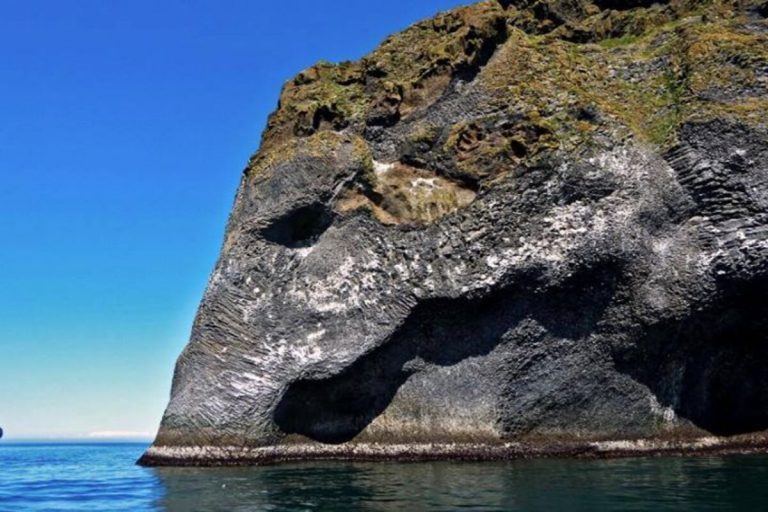 Formaciones en consecuencia de la actividad del volcán Eldfell, en la isla de Heimaey