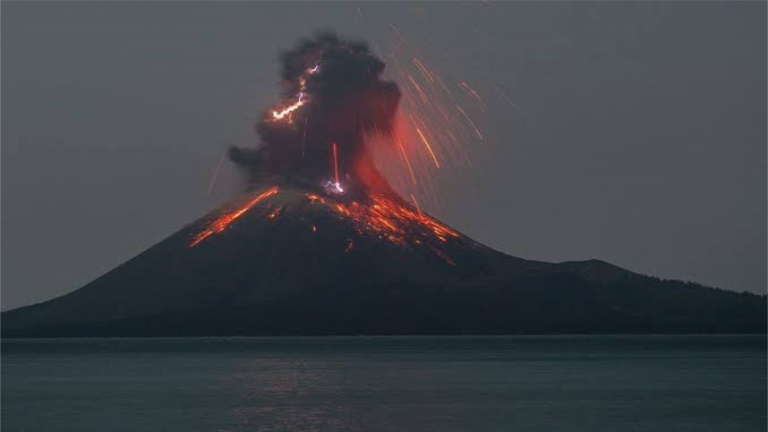 Krakatoa Volcán