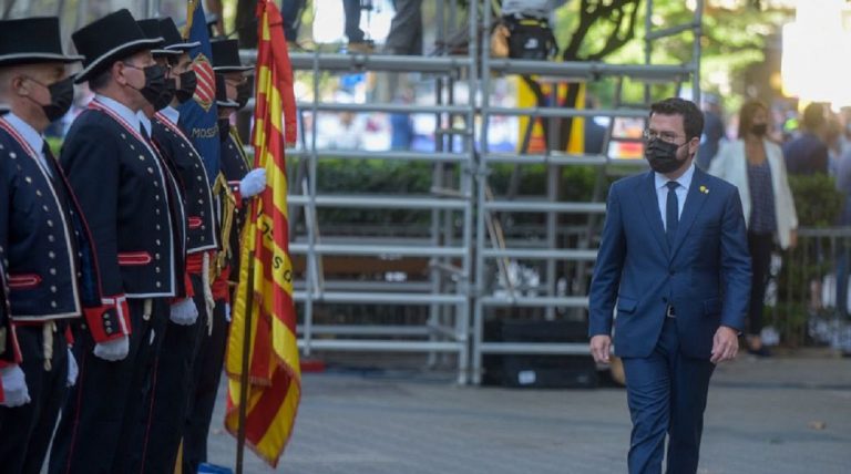 Aragonès echa a Junts de la mesa de diálogo