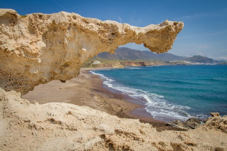 Almería cadáveres