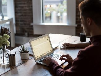 funcionarios-teletrabajo-un-dia-semana