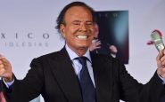 Julio Iglesias maletas