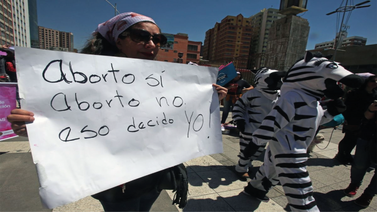 Niña de 11 años abusada por su abuelastro esta embarazada Bolivia