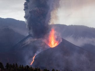 colada-lava-desborda