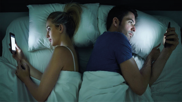 pareja 30 noches sin internet concurso