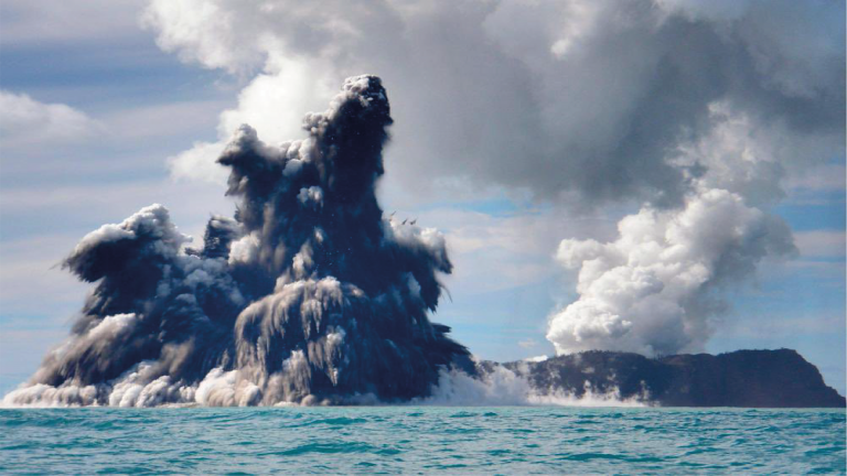 Tonga Erupción Volcán