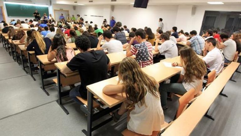 pcr exámenes universidades