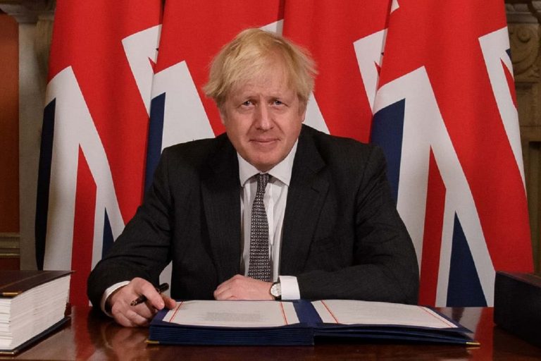 boris johnson dimite