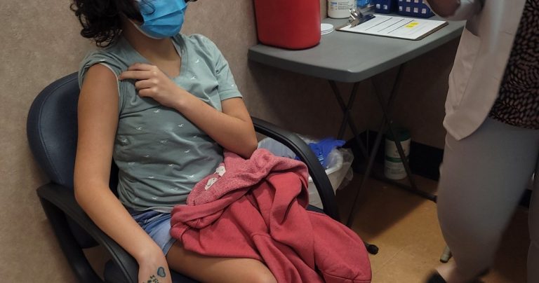 Vacuna hija Milán viajó 1200 km.
