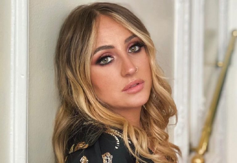 Rocío Flores