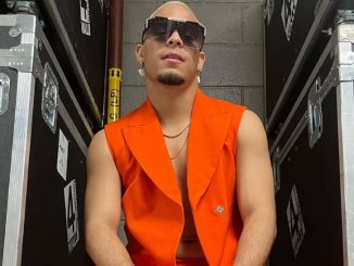 bailarín beso Bad Bunny