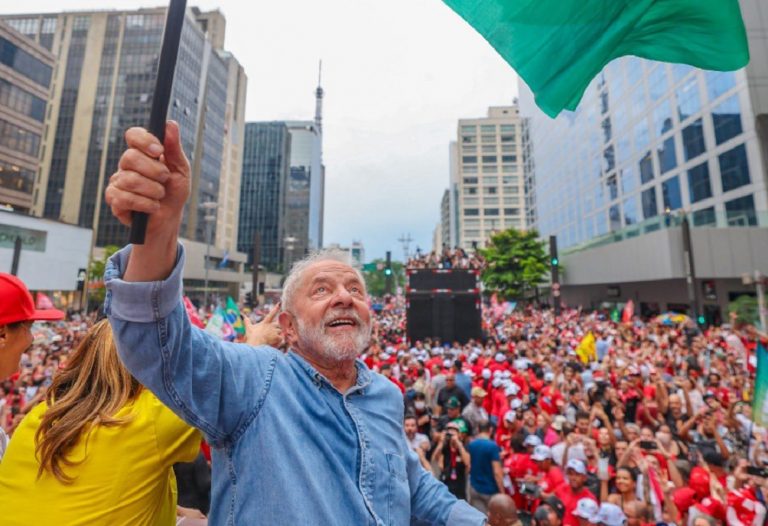 atentado brasil