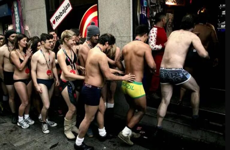 personas desnudas Madrid