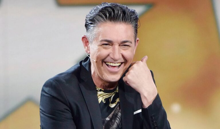 Ángel Garó homosexual derechas