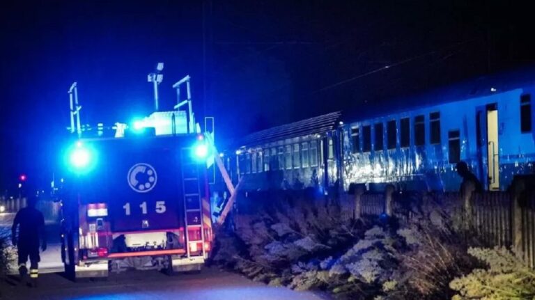 tren Turín