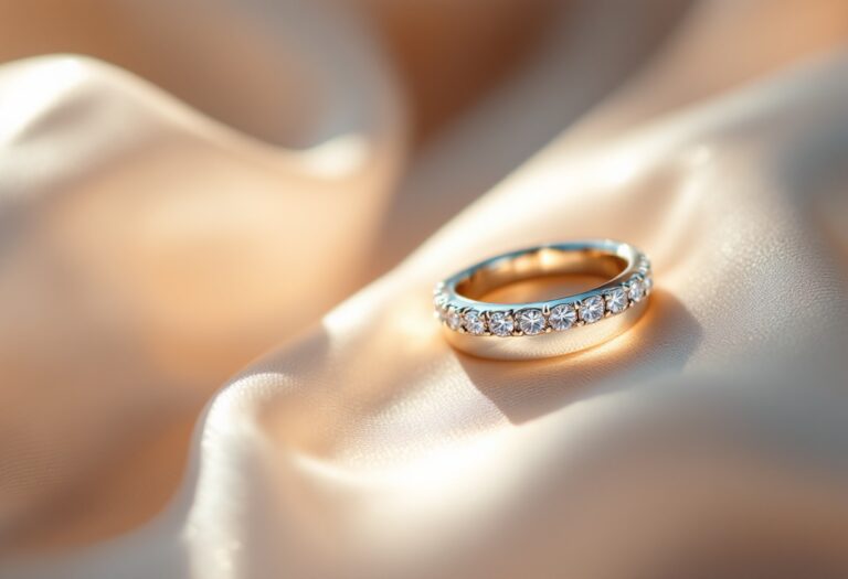 Kate Middleton mostrando su nuevo anillo de compromiso