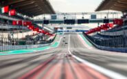 Oscar Piastri celebra la sua vittoria nel GP di Arabia Saudí