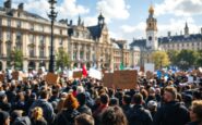 Manifestación del Primero de Mayo en Valencia con pancartas