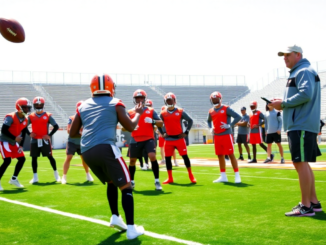 shedeur sanders desata la polemica en los browns durante los otas de la nfl 2025 1749753035