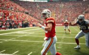 patrick mahomes guia a los chiefs hacia la victoria contra los raiders 1761024979