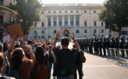 pedro sanchez enfrenta reacciones negativas durante su visita a caceres en medio de la inestabilidad politica 1759932933
