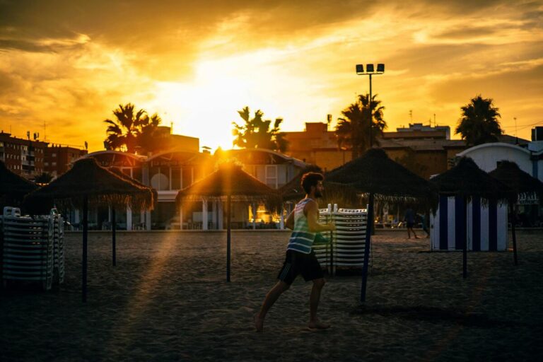 Escapada en la Comunidad Valenciana: playas, rutas y cultura mediterránea