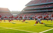 los kansas city chiefs y su lucha por los playoffs en 2025 1765509976