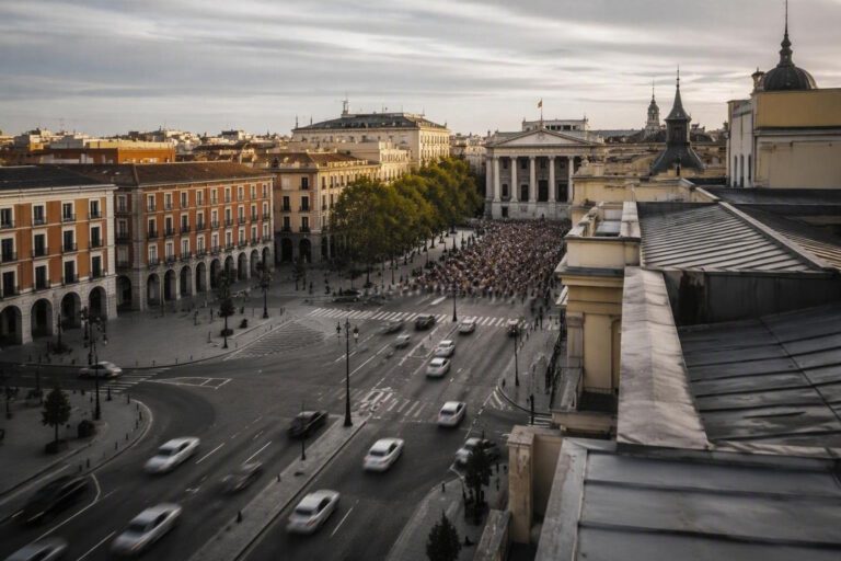 Cómo la agenda de la ultraderecha global está moldeando el debate político en España