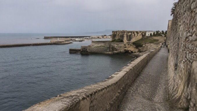 Impacto económico y humanitario en Ceuta tras la llegada masiva de migrantes