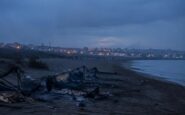 Tensiones en Ceuta: quema de campamento migratorio y enfrentamientos entre vecinos e inmigrantes