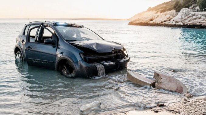 Inundaciones en la costa mediterránea causan muerte y cortes de transporte