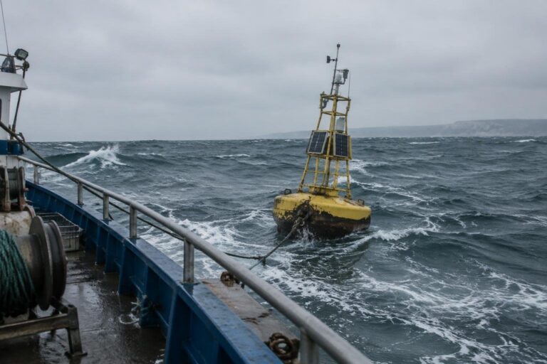 Austen provoca ráfagas de 100 km/h y olas de 10 metros en el norte