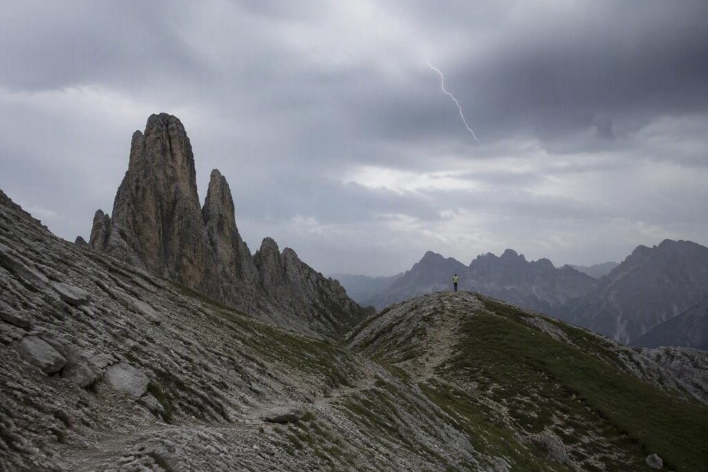 Incidente in montagna: fulmine colpisce gruppo di escursionisti